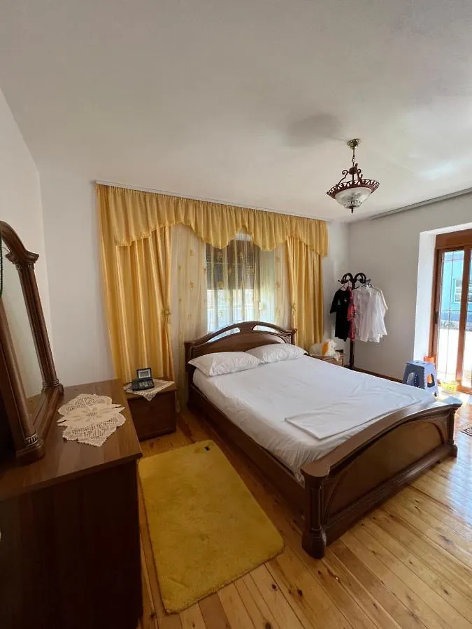 Home In City Center Përmet